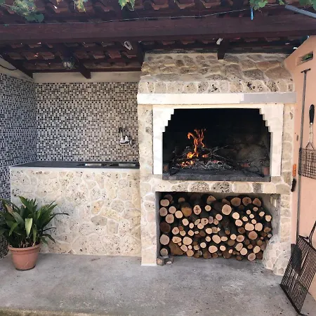 Apartament Ruza *